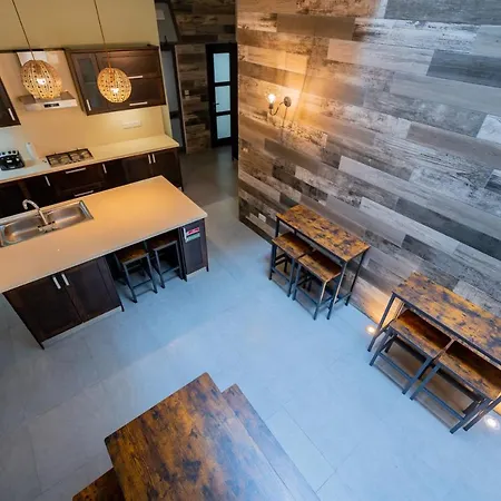 度假居 Entire House 3 Bedrooms 维多利亚